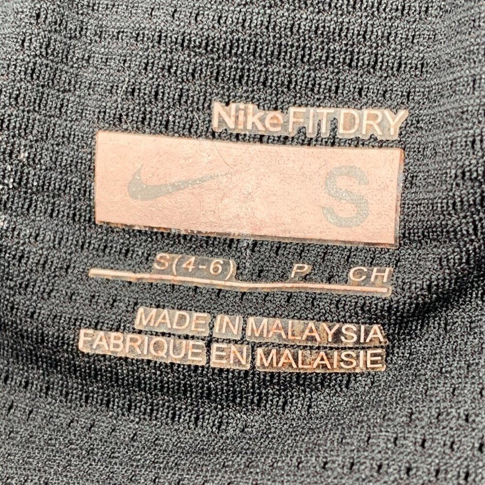 🎉Nike Fit Dry Black Workout Capris - Picture 3 of 5